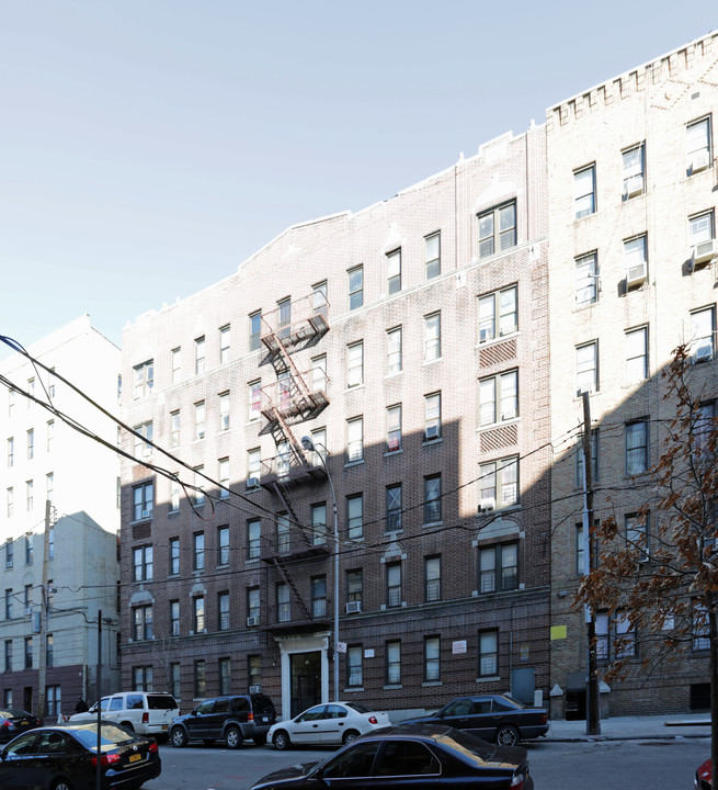 Cliff Hall Apartments in Bronx, NY - Building Photo