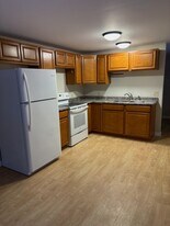 450 Main St in Fairfax, VT - Building Photo