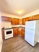 579 Lakeside Ave in Pompton Lakes, NJ - Building Photo - Building Photo