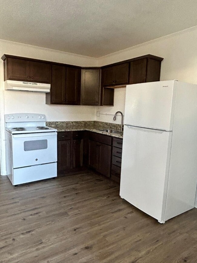 property at 100 Kazmira Ct