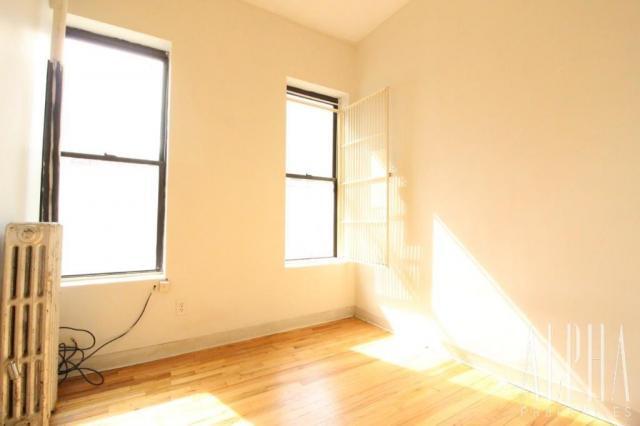 property at 328 E 14th St