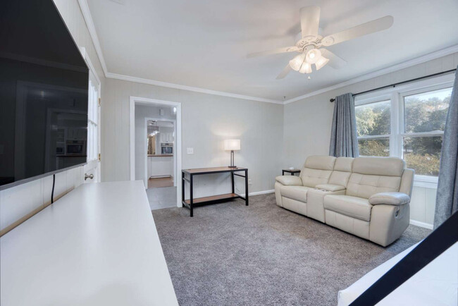 6280 Charing Dr in Columbus, GA - Foto de edificio - Building Photo