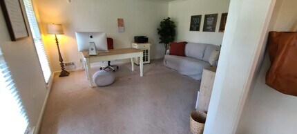 1578 Fair Oaks Ln in Snellville, GA - Foto de edificio - Building Photo