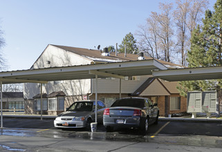 Brighton Park in Salt Lake City, UT - Foto de edificio - Building Photo