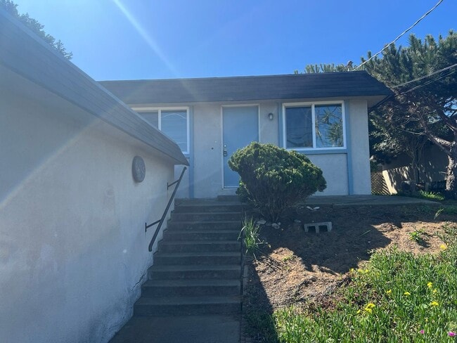 property at 715-719 Los Osos Valley Rd