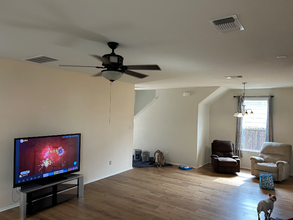 280 La Dera Dr in Liberty Hill, TX - Building Photo - Building Photo