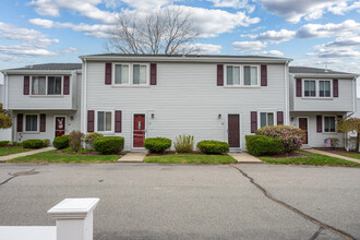 Barnside Condominiums in Taunton, MA - Building Photo - Building Photo