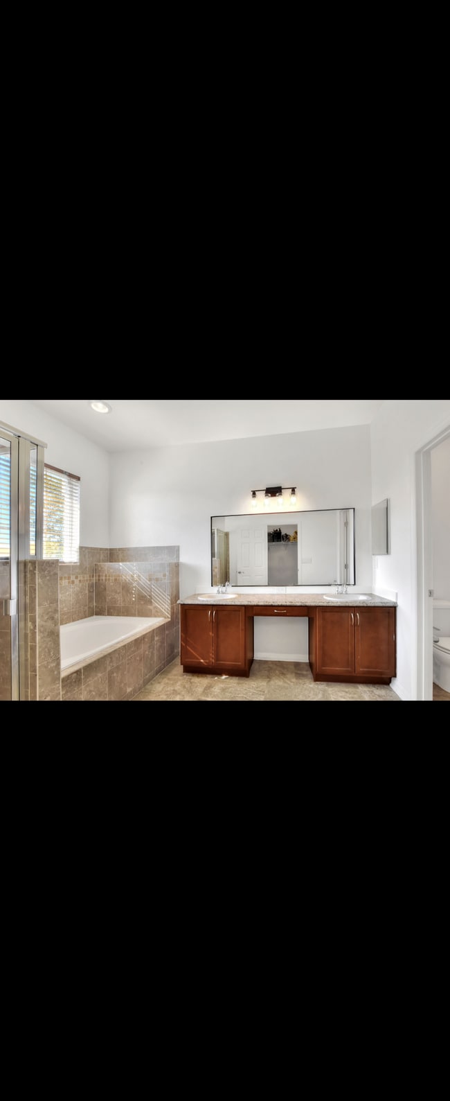 1561 Shorewood Dr in Auburndale, FL - Building Photo - Building Photo