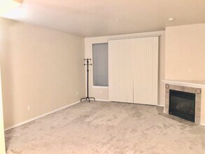 Sonoma Villa Condo in Bothell, WA - Building Photo - Building Photo