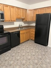 2343 Ogden Ave in Downers Grove, IL - Foto de edificio - Building Photo