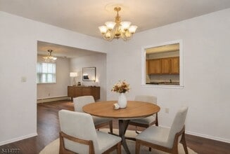 2467 NJ-10 in Morris Plains, NJ - Building Photo - Building Photo