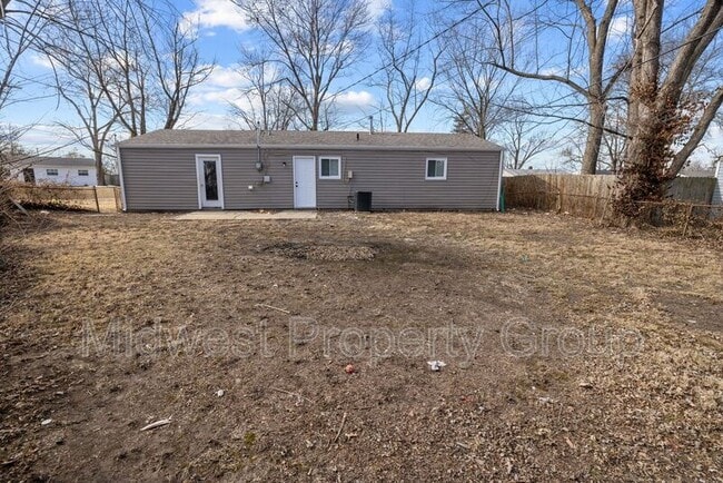 10 Juno Dr in Wentzville, MO - Building Photo - Building Photo