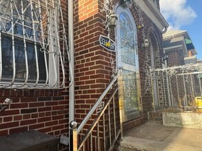 3334 89th St, Unit 2 in Jackson Heights, NY - Foto de edificio - Building Photo