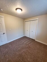 645 NE Whirlwind Dr in Albany, OR - Building Photo - Building Photo