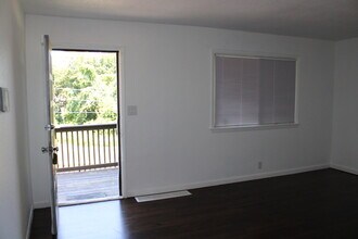 3311 Freeman Ave in Kansas City, KS - Building Photo - Building Photo