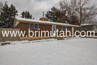 775 E Johnsonway Dr in Sandy, UT - Building Photo - Building Photo