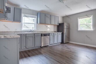 11224 E Sheley Rd in Independence, MO - Building Photo - Building Photo