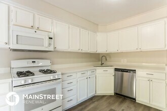 8991 Lilly Dr in Thornton, CO - Building Photo - Building Photo