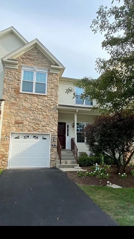 186 Birchwood Dr in West Chester, PA - Building Photo - Building Photo