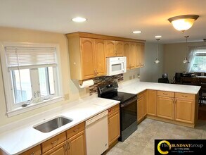 11 Dell Ave in Medford, MA - Building Photo - Building Photo