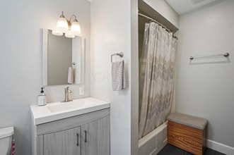 329 E Jenkins Ave in Columbus, OH - Building Photo - Building Photo