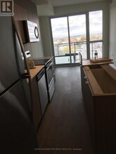 3237 Bayview Ave in Toronto, ON - Building Photo - Building Photo