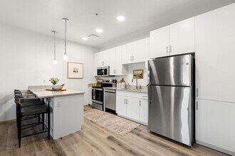 Olympus at Arroyo Verde in Tucson, AZ - Building Photo - Building Photo