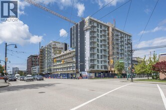 905 2751 KINGSWAY in Vancouver, BC - Building Photo - Building Photo