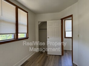 748 SE Parrott St in Roseburg, OR - Building Photo - Building Photo