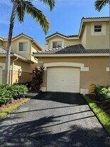 2470 Cordoba Bend in Weston, FL - Building Photo