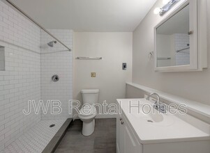 2022 Dellwood Ave in Jacksonville, FL - Building Photo - Building Photo