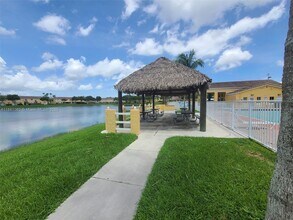 2460 SE 16th Terrace in Homestead, FL - Building Photo - Building Photo