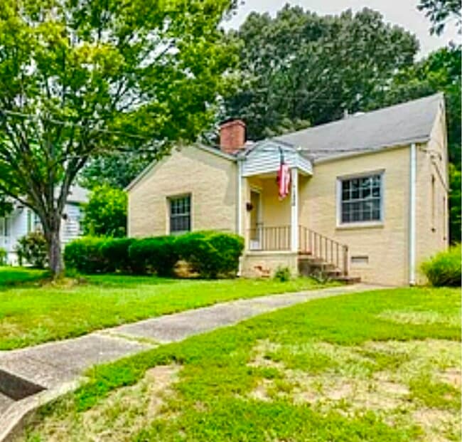 property at 1304 Winstead Pl