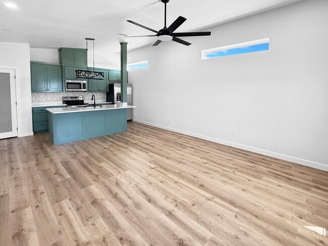 6025 Piper Anne St in Azle, TX - Building Photo - Building Photo