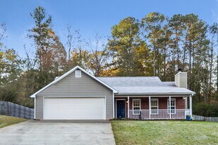 452 Grove Hill Dr in Stockbridge, GA - Building Photo