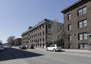 The Darmouth and Castleton in Minneapolis, MN - Foto de edificio - Building Photo