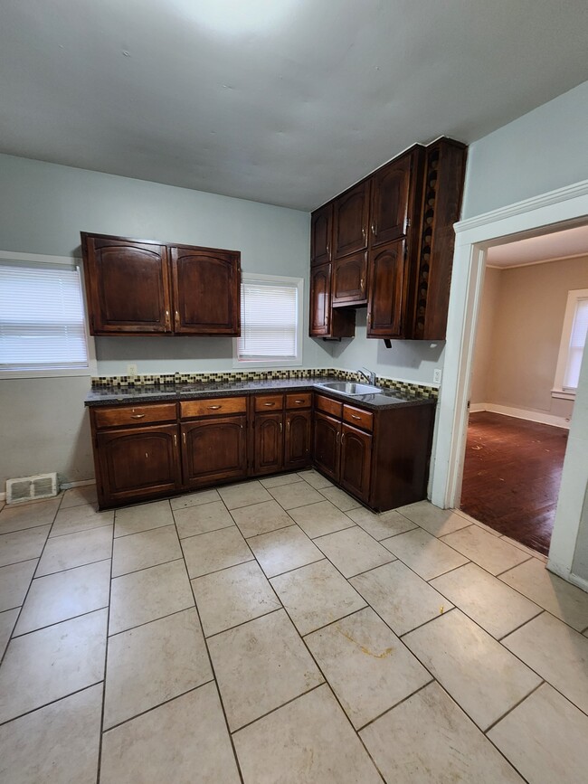 37 Pond St, Unit 1