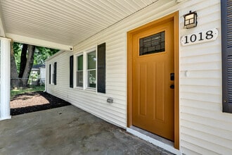 1018 Fairway Dr NW in Huntsville, AL - Building Photo - Building Photo