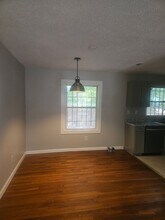 459 Fairlane Cir NW in Atlanta, GA - Building Photo - Building Photo