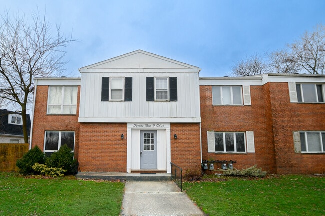 2403 W 63rd Ave, Unit 1 E, Unit 1 E