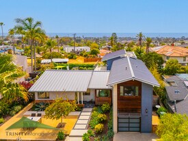616 Hymettus Ave in Encinitas, CA - Building Photo