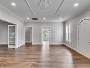 4625 Bell St in Houston, TX - Building Photo - Building Photo