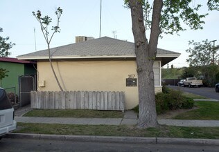 157 N Echo Ave in Fresno, CA - Building Photo - Building Photo