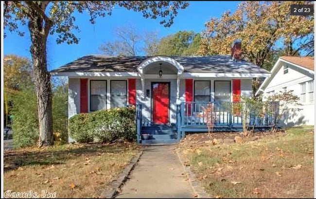 property at 100 Linwood Ct