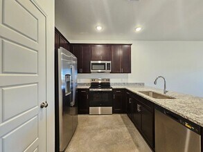 644 Pacific Crest Trl in Copperas Cove, TX - Building Photo - Building Photo