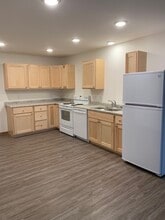Huntington Park Apartments in Reedsburg, WI - Foto de edificio - Building Photo