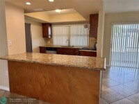 11741 NW 30th Pl in Sunrise, FL - Foto de edificio - Building Photo