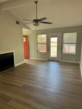 1803 Heatherglen Ln in Austin, TX - Building Photo - Building Photo