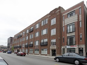 1725 W North Ave in Chicago, IL - Foto de edificio - Building Photo