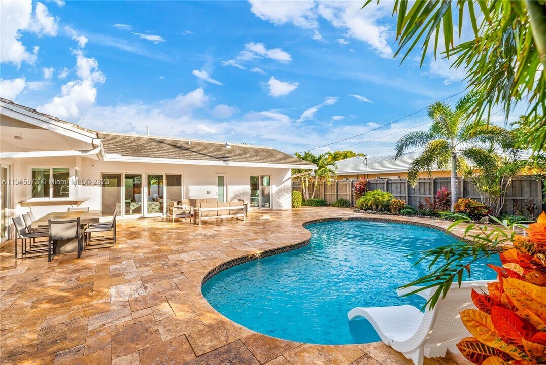 5131 NE 26th Ave in Fort Lauderdale, FL - Foto de edificio